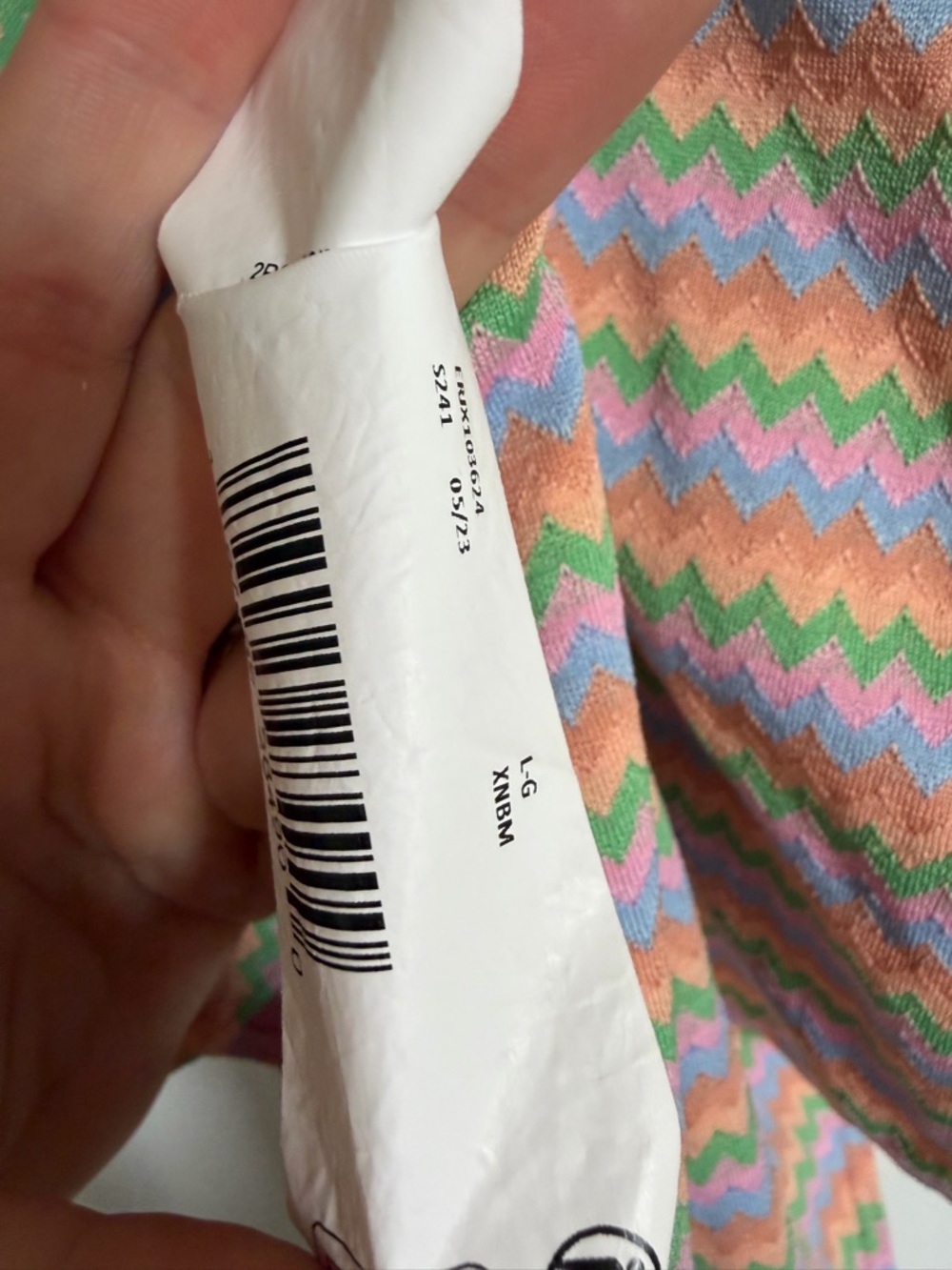 Roxy Juniors Pink Wavy Stripe Keyhole One Piece Swimsuit size Large EUC - Picture 12 of 13